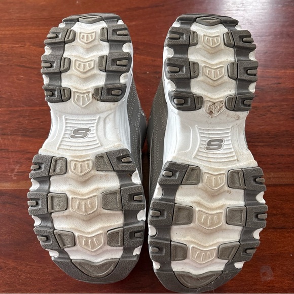 Skechers D'Lites Women’s Gray Slip on Clogs Memory Foam Comfort Shoe Size 6 - Picture 9 of 9